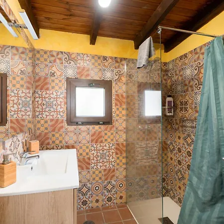 Casa Tajonaje * アラヘロ